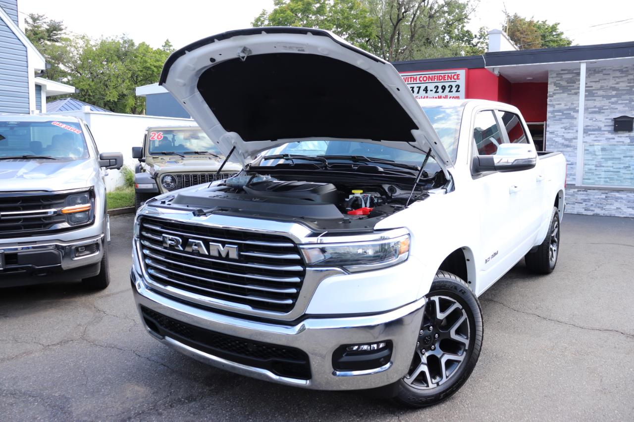 RAM 1500 Laramie 4x4 Crew Cab 5'7" Box 2025