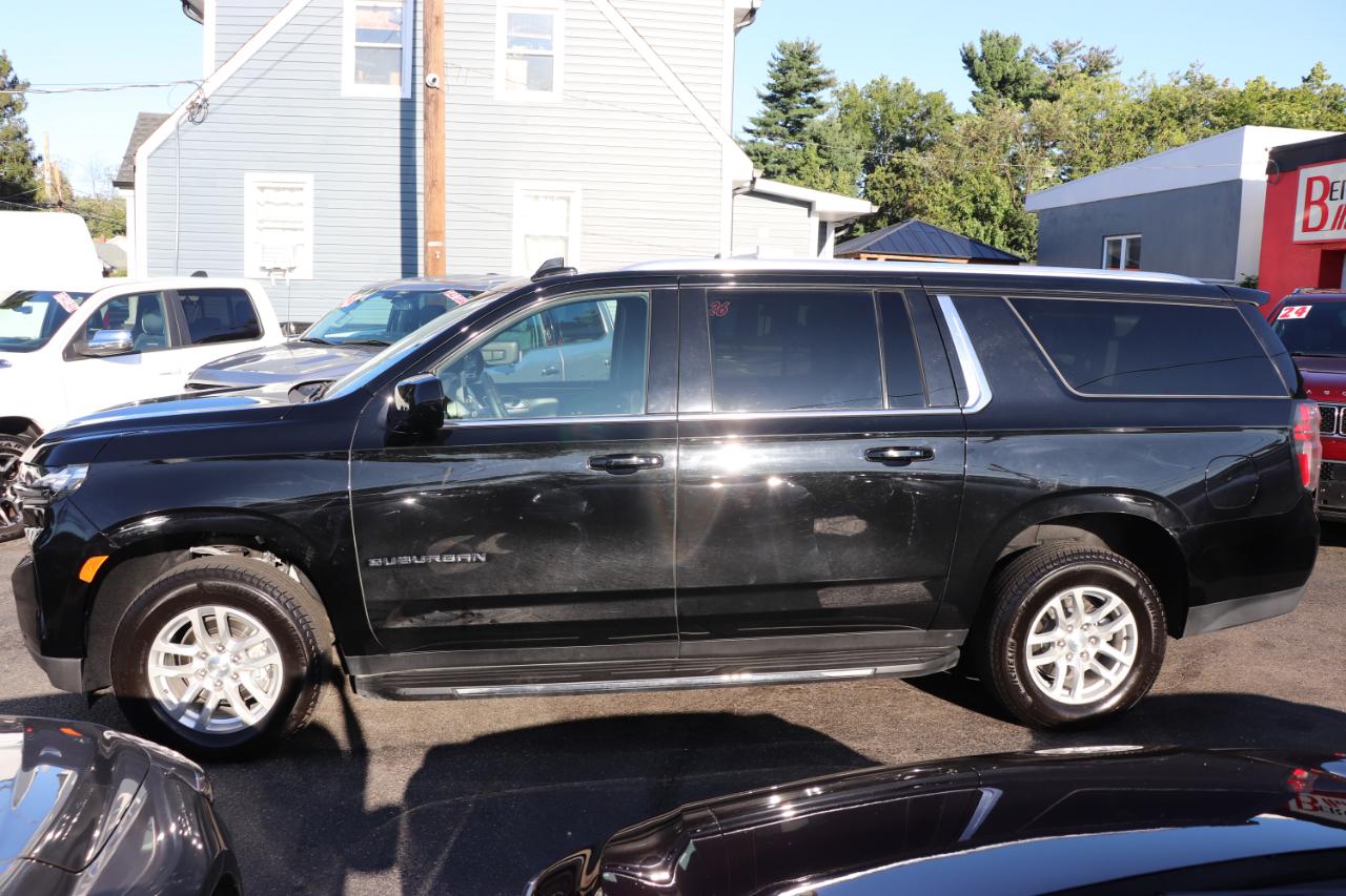 Chevrolet Suburban 4WD 4dr LT 2023