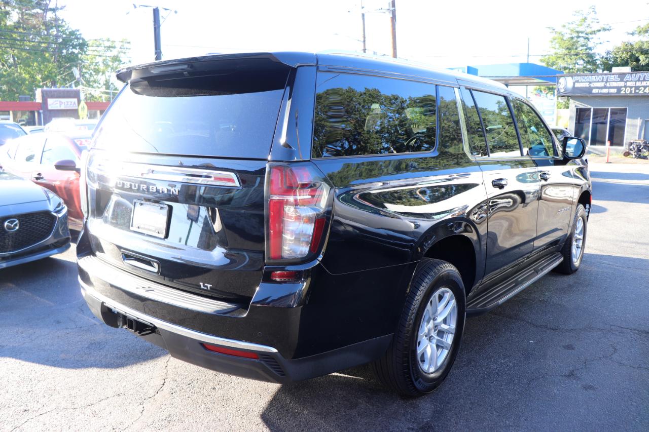 Chevrolet Suburban 4WD 4dr LT 2023