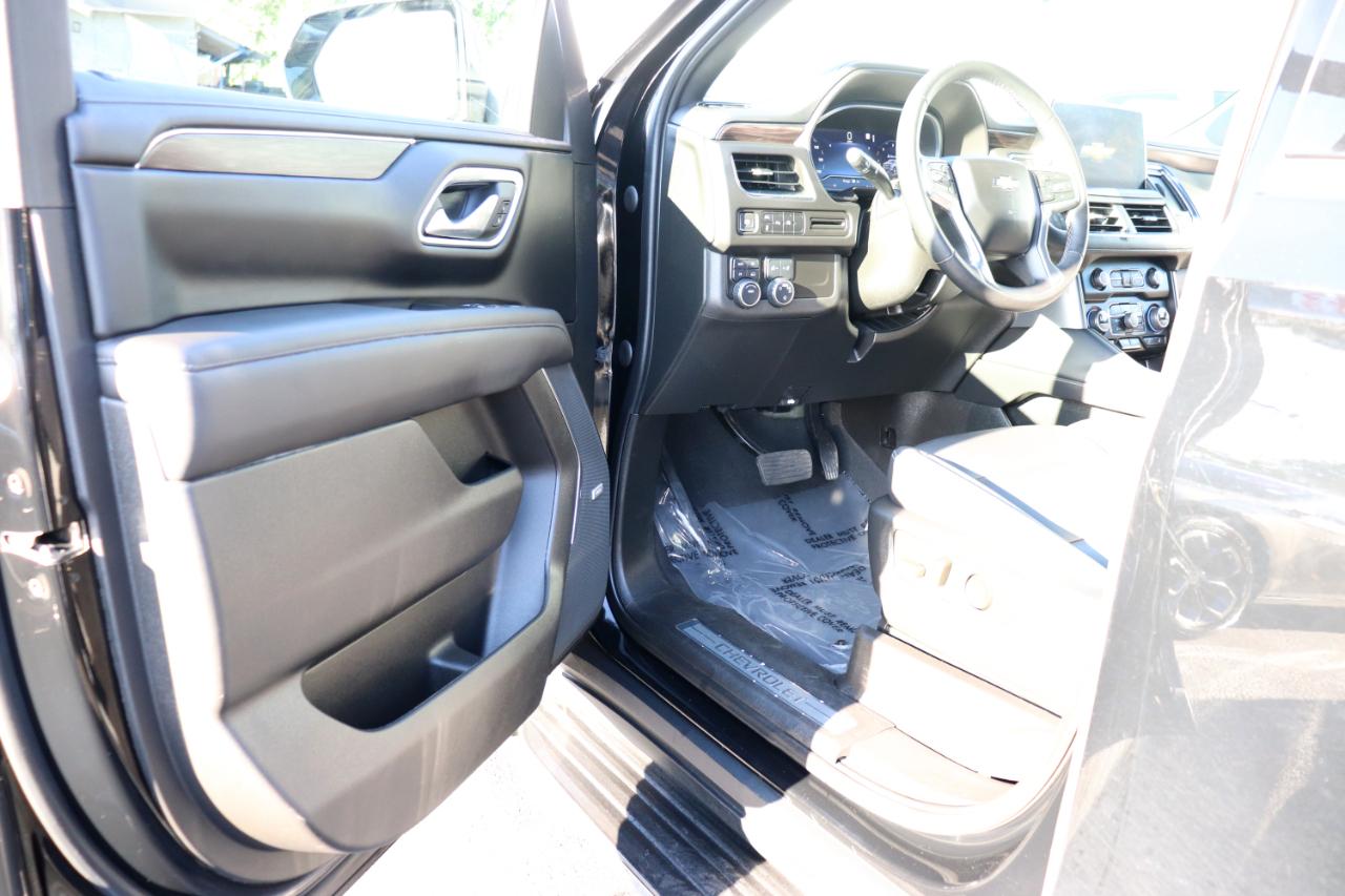 Chevrolet Suburban 4WD 4dr LT 2023