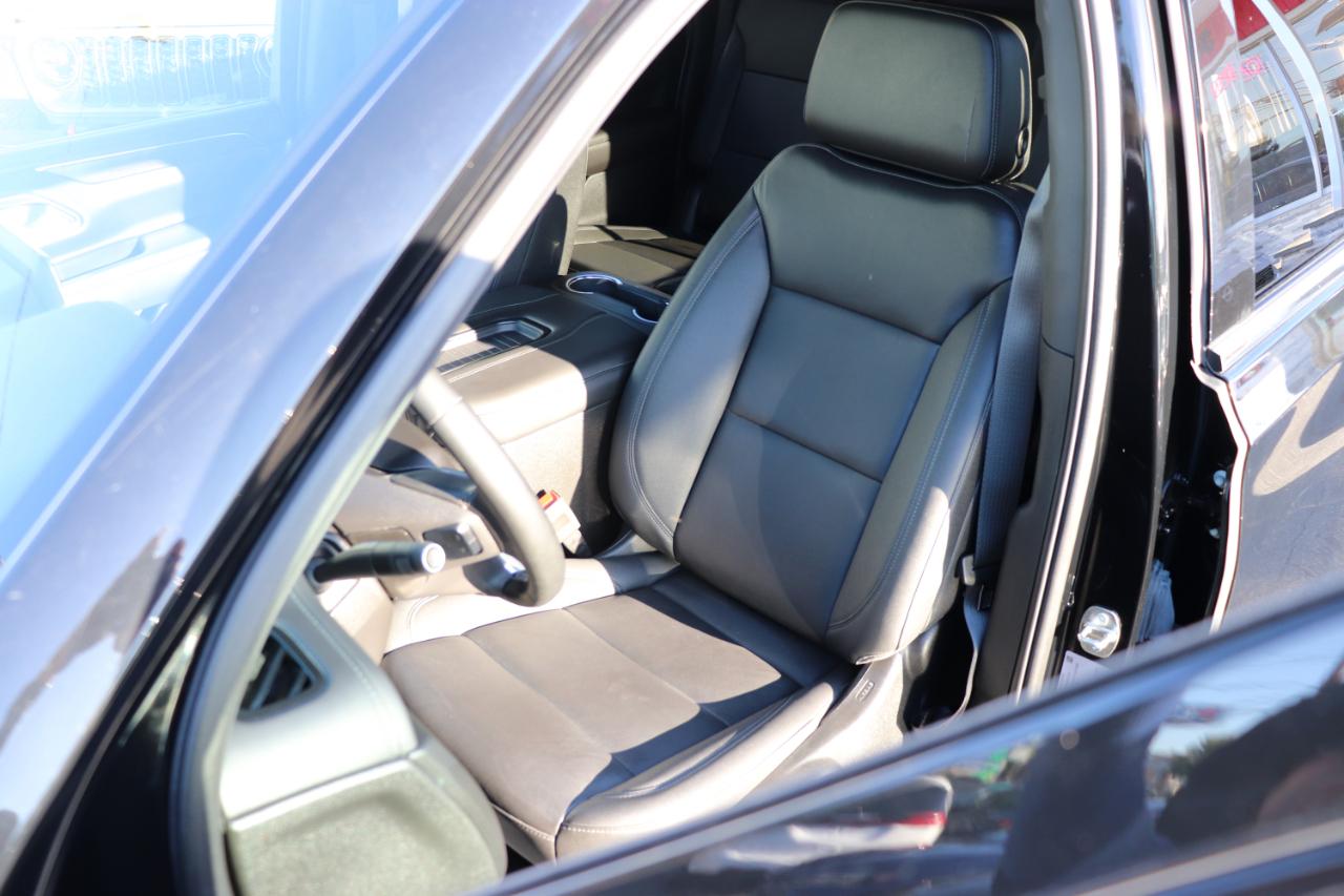 Chevrolet Suburban 4WD 4dr LT 2023