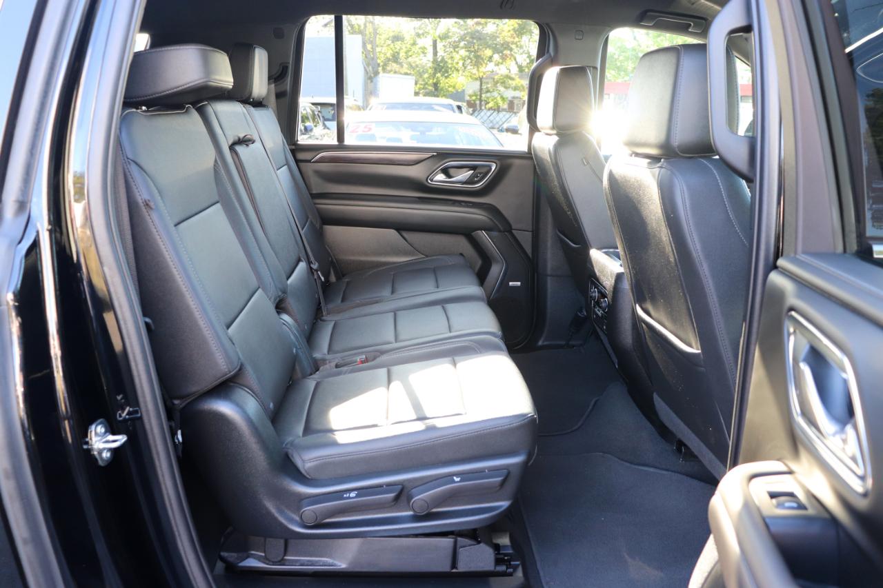 Chevrolet Suburban 4WD 4dr LT 2023