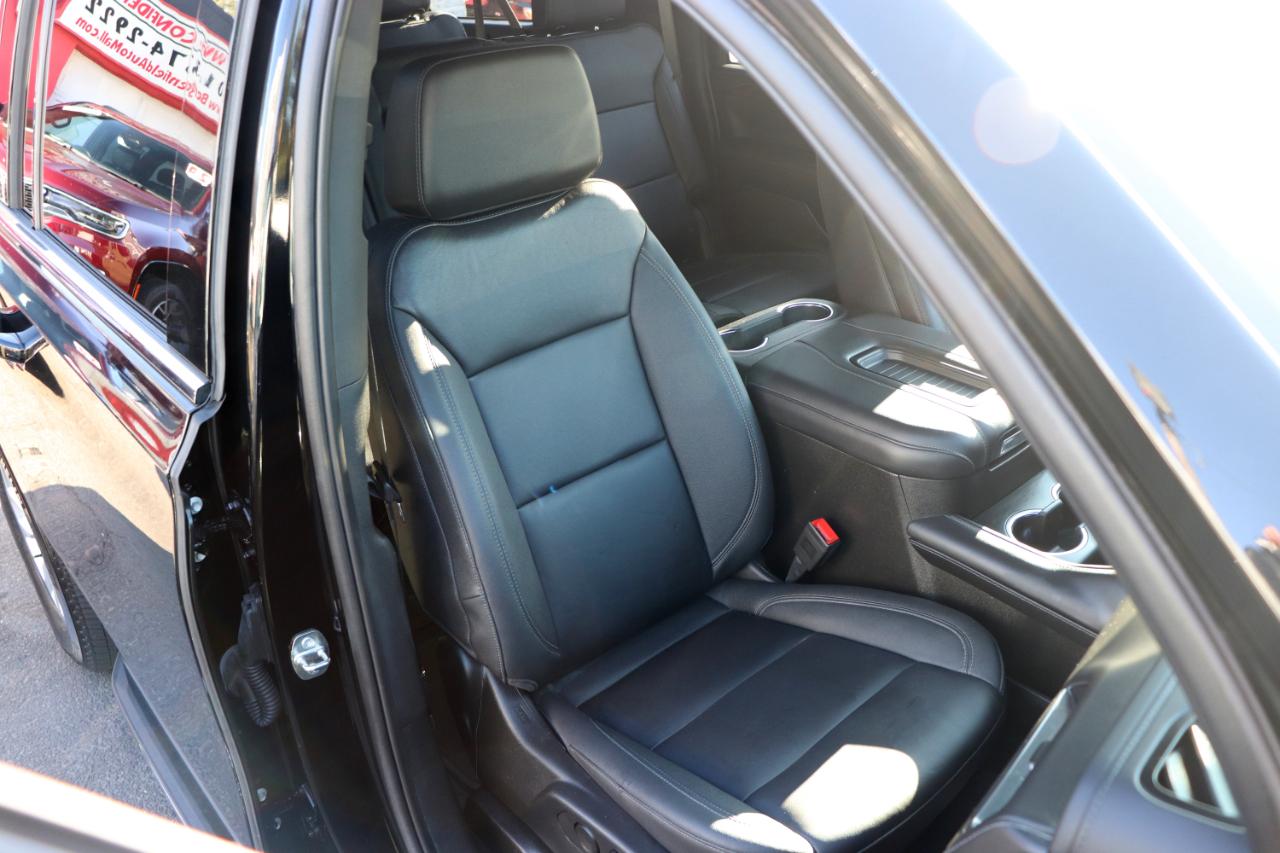 Chevrolet Suburban 4WD 4dr LT 2023