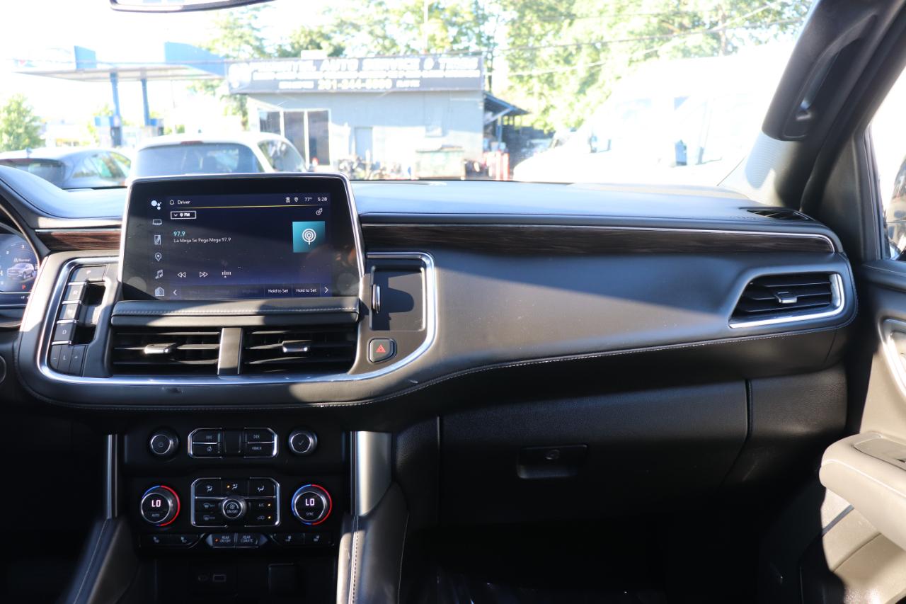 Chevrolet Suburban 4WD 4dr LT 2023