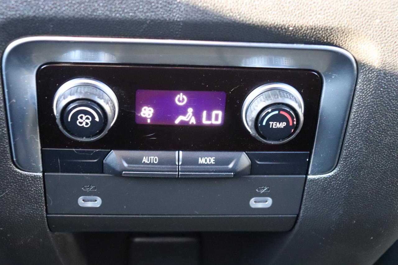 Chevrolet Suburban 4WD 4dr LT 2023