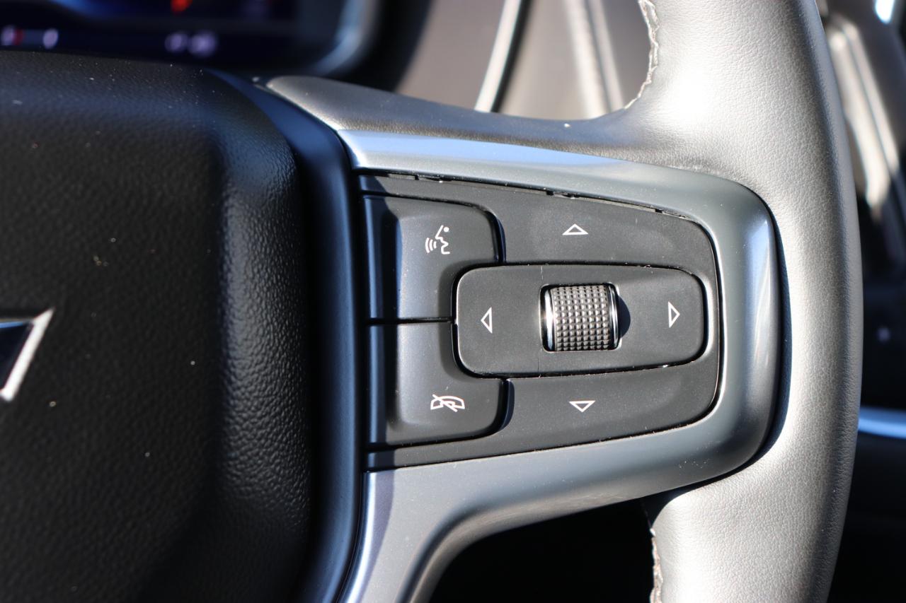 Chevrolet Suburban 4WD 4dr LT 2023