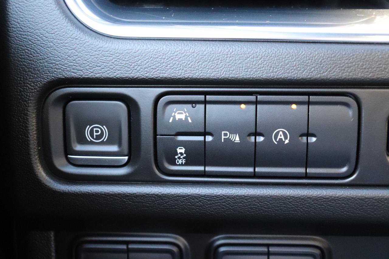 Chevrolet Suburban 4WD 4dr LT 2023