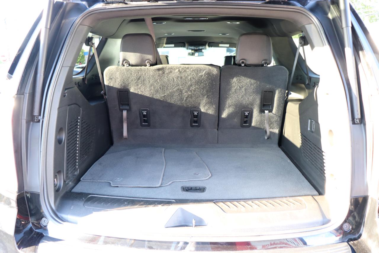 Chevrolet Suburban 4WD 4dr LT 2023