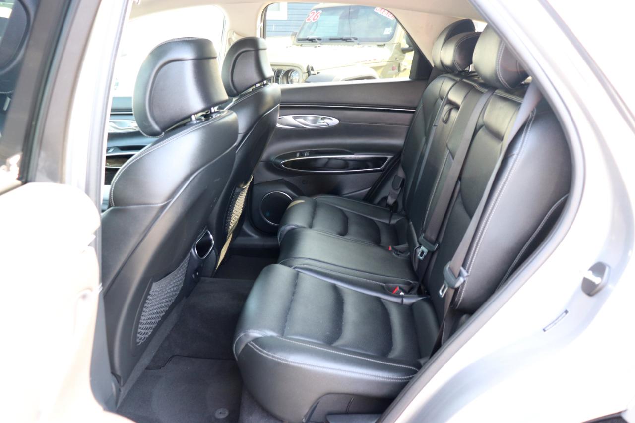 Genesis GV70 2.5T AWD 2025