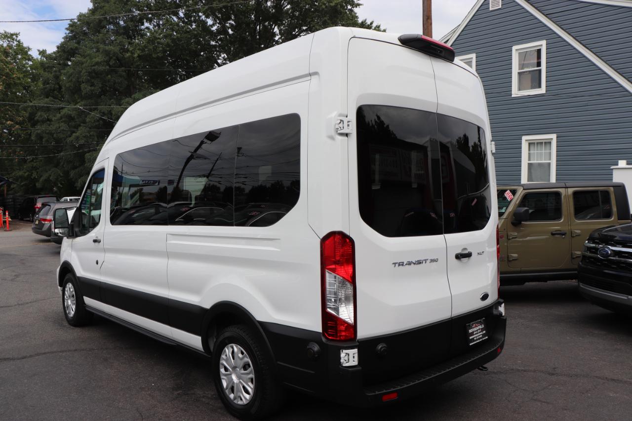 Ford Transit Passenger Wagon T-350 148" High Roof XLT RWD 2024