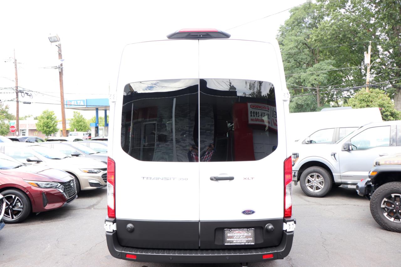 Ford Transit Passenger Wagon T-350 148" High Roof XLT RWD 2024
