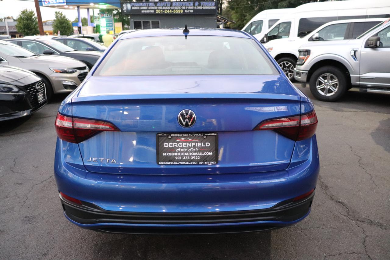 Volkswagen Jetta S Auto 2024