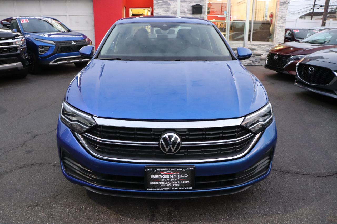 Volkswagen Jetta S Auto 2024