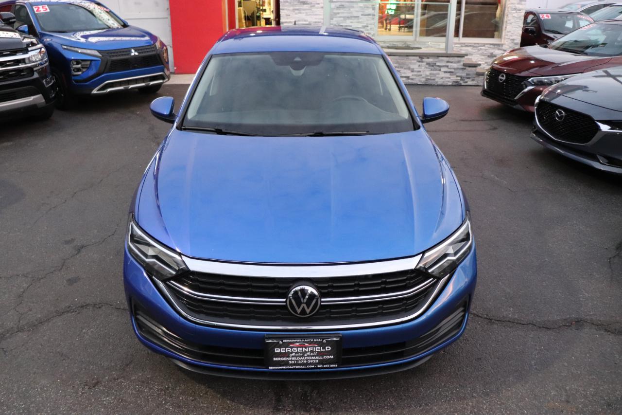 Volkswagen Jetta S Auto 2024