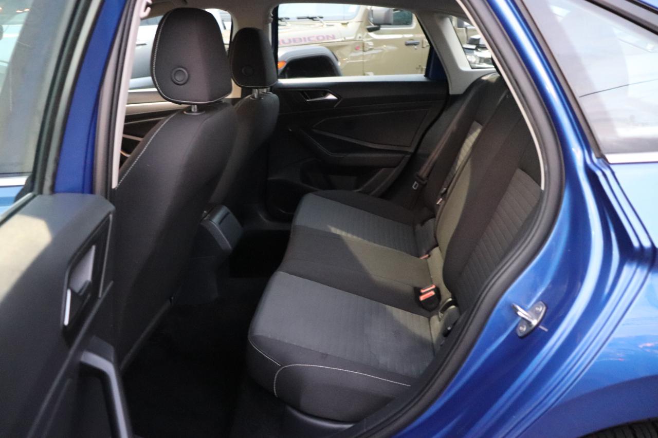 Volkswagen Jetta S Auto 2024
