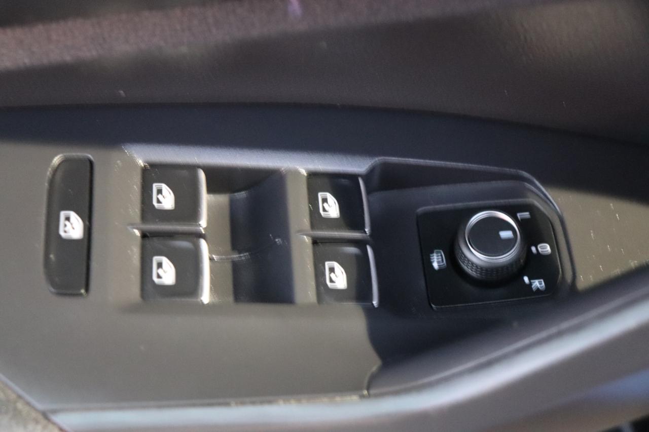 Volkswagen Jetta S Auto 2024