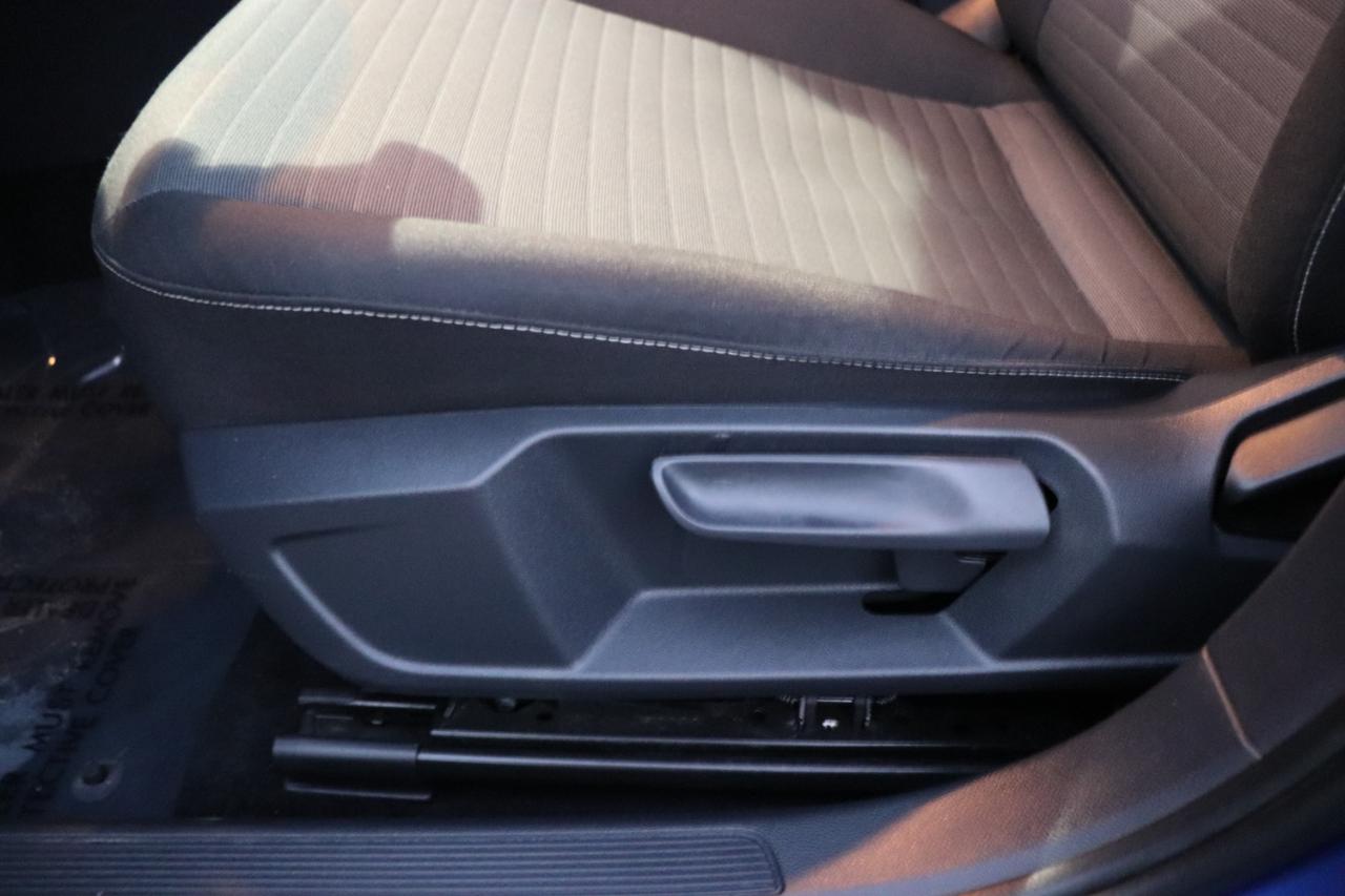 Volkswagen Jetta S Auto 2024