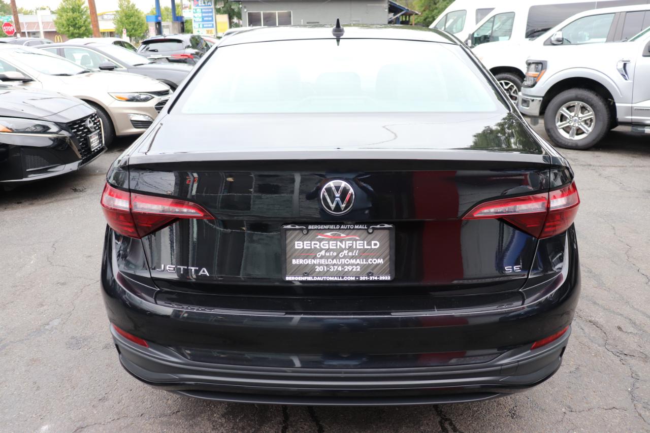 Volkswagen Jetta SE Auto 2024
