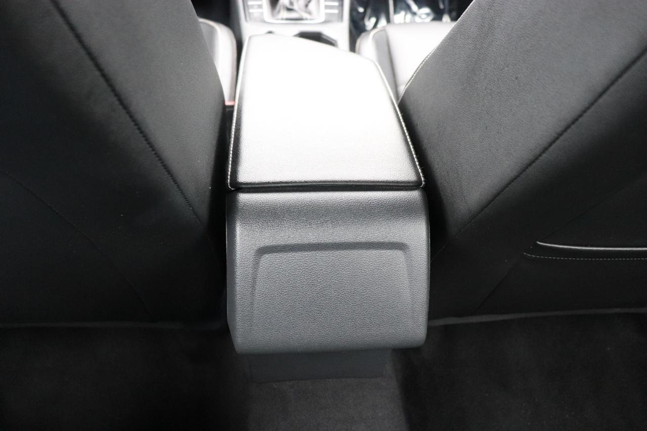 Volkswagen Jetta SE Auto 2024
