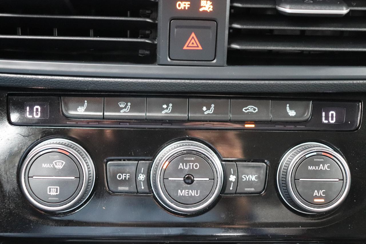 Volkswagen Jetta SE Auto 2024