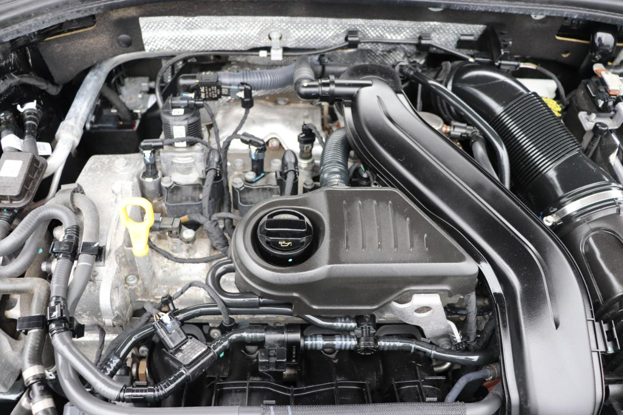 Volkswagen Jetta SE Auto 2024