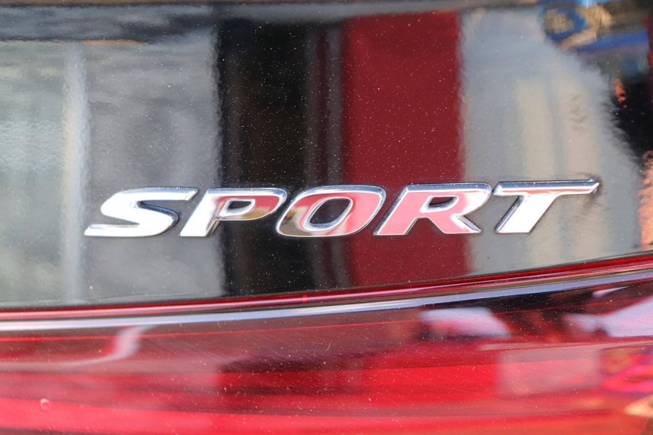 Honda Civic Sedan Sport CVT 2025