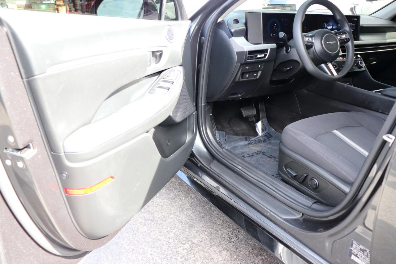 Hyundai Sonata SEL FWD 2025