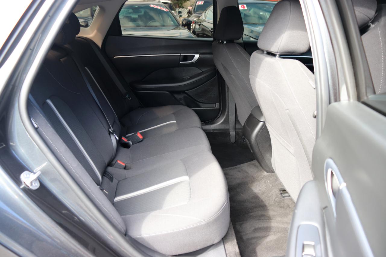 Hyundai Sonata SEL FWD 2025