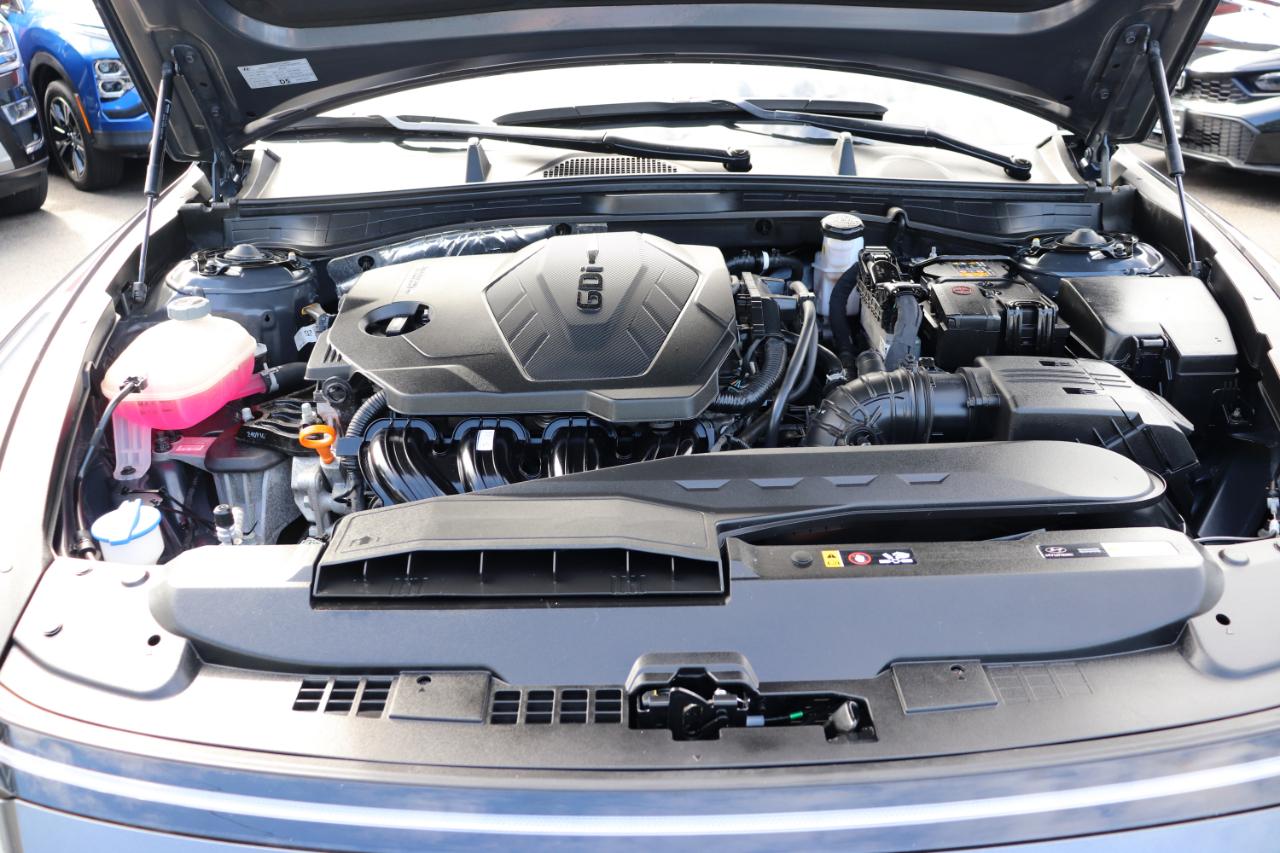 Hyundai Sonata SEL FWD 2025