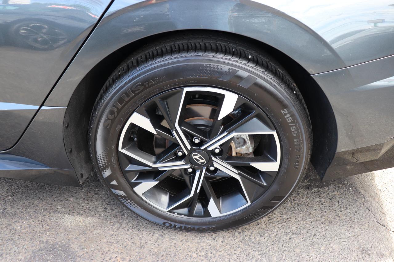 Hyundai Sonata SEL FWD 2025