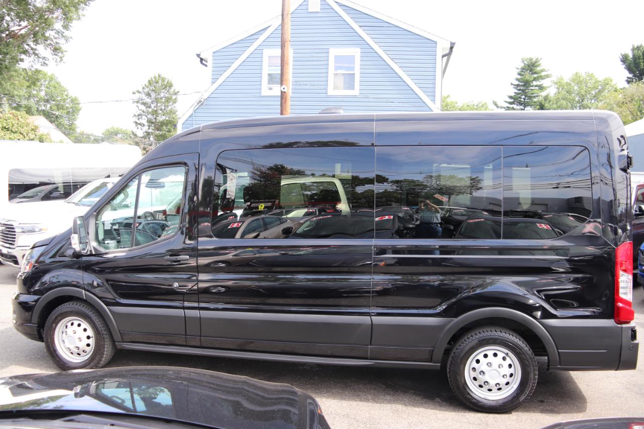 Ford Transit Passenger Wagon T-350 148" Med Roof XLT AWD 2026
