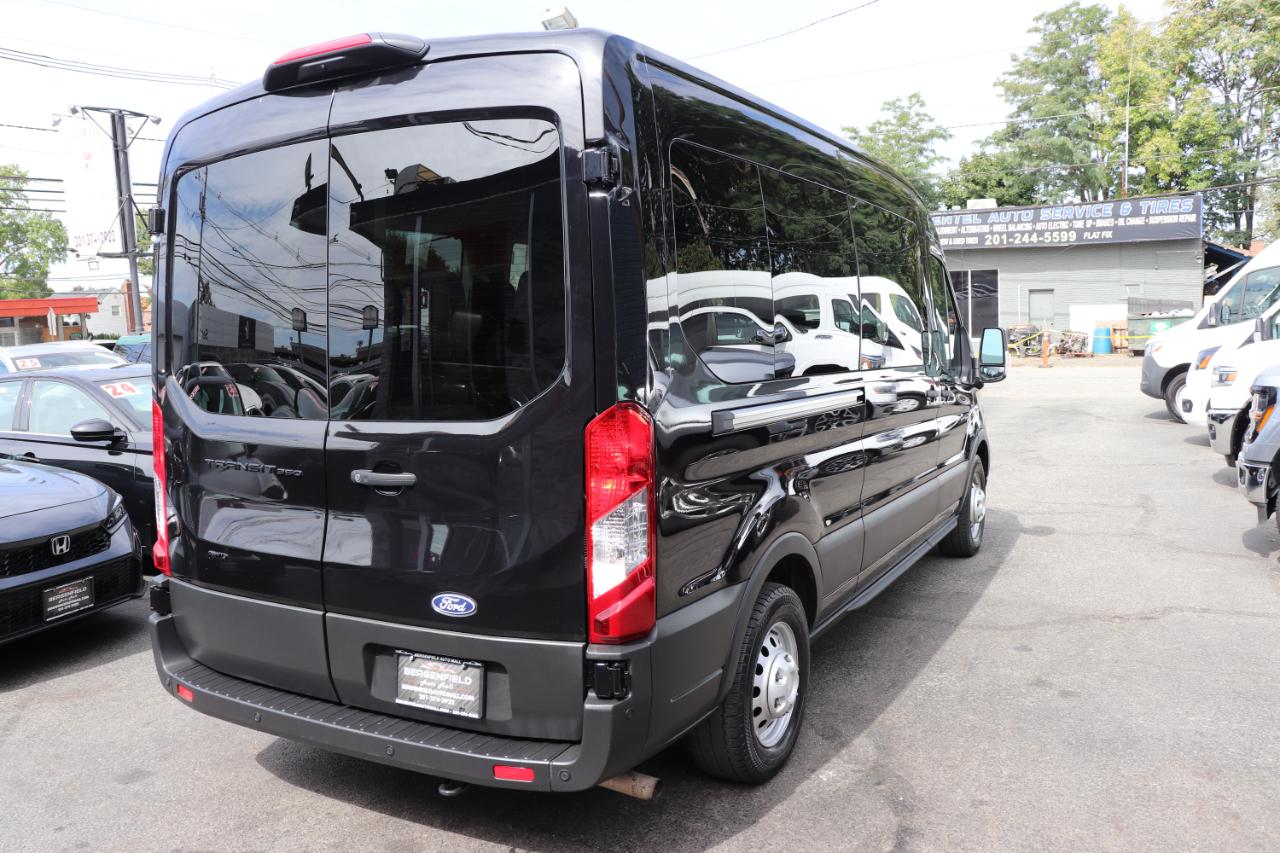 Ford Transit Passenger Wagon T-350 148" Med Roof XLT AWD 2026