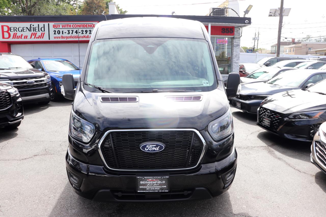 Ford Transit Passenger Wagon T-350 148" Med Roof XLT AWD 2026