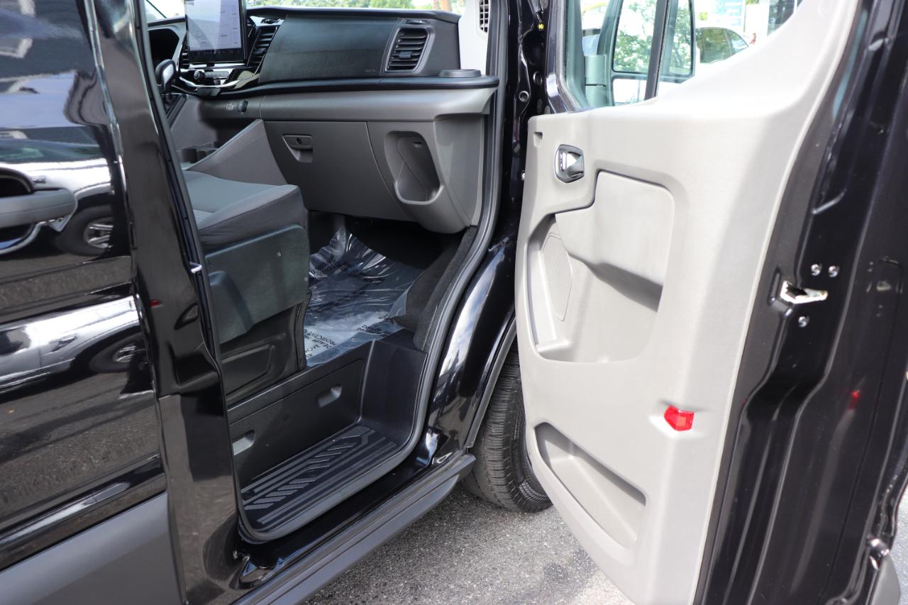 Ford Transit Passenger Wagon T-350 148" Med Roof XLT AWD 2026