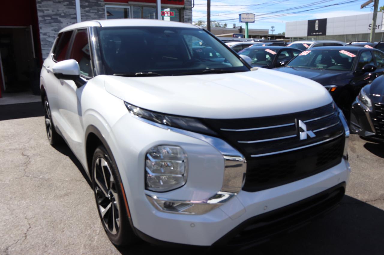 Mitsubishi Outlander SE FWD 2024