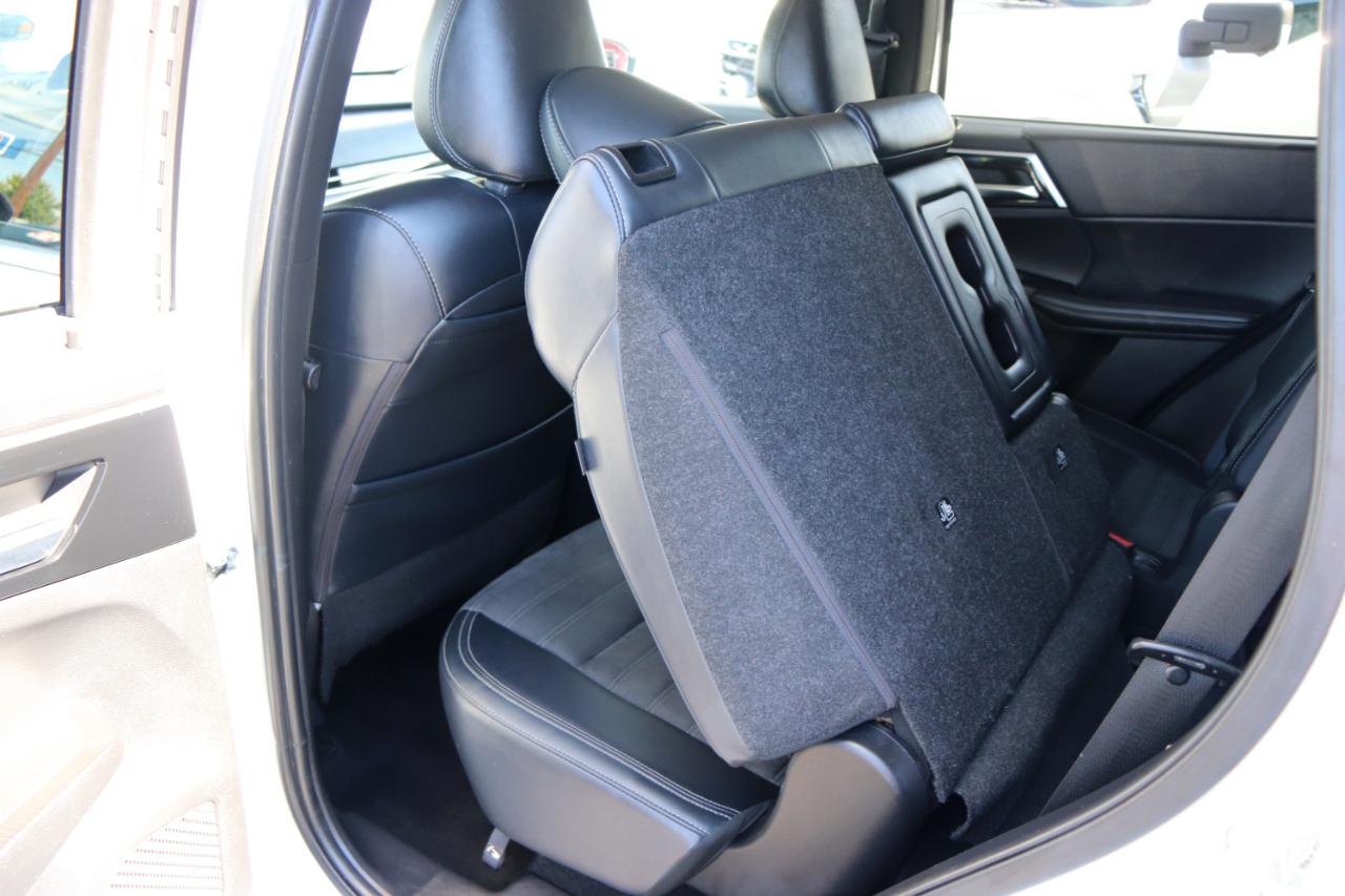Mitsubishi Outlander SE FWD 2024