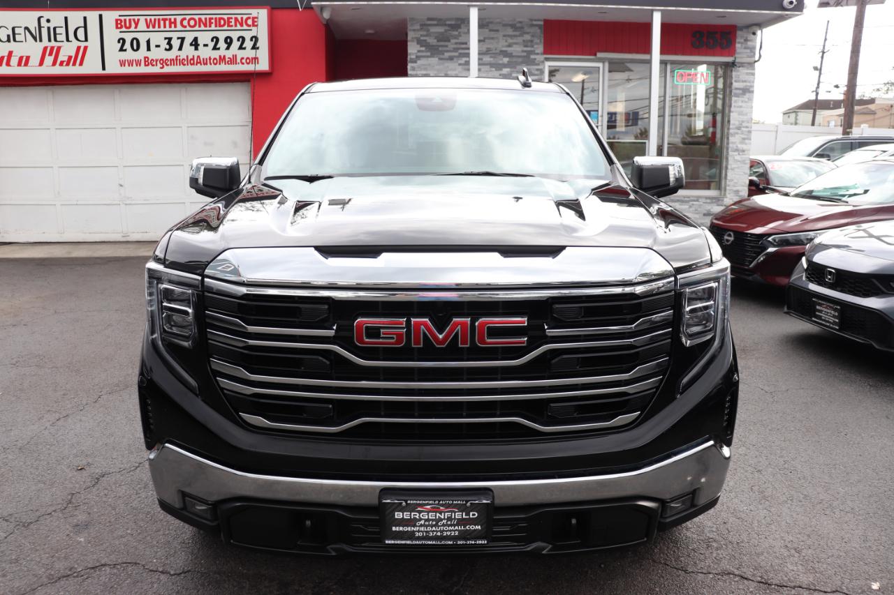 GMC Sierra 1500 4WD Crew Cab 147" SLT 2024