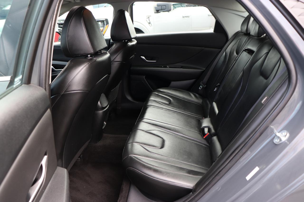 Hyundai Elantra Limited IVT 2025