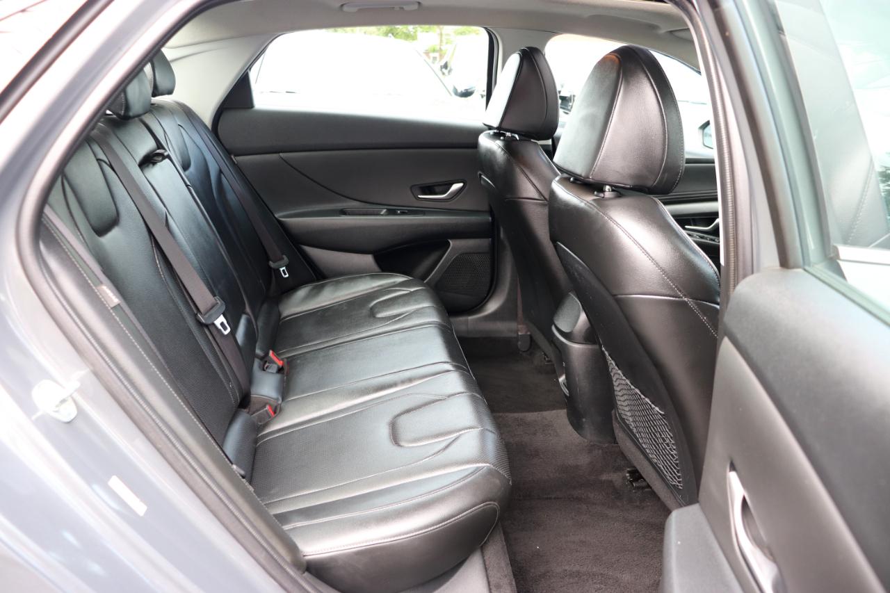 Hyundai Elantra Limited IVT 2025