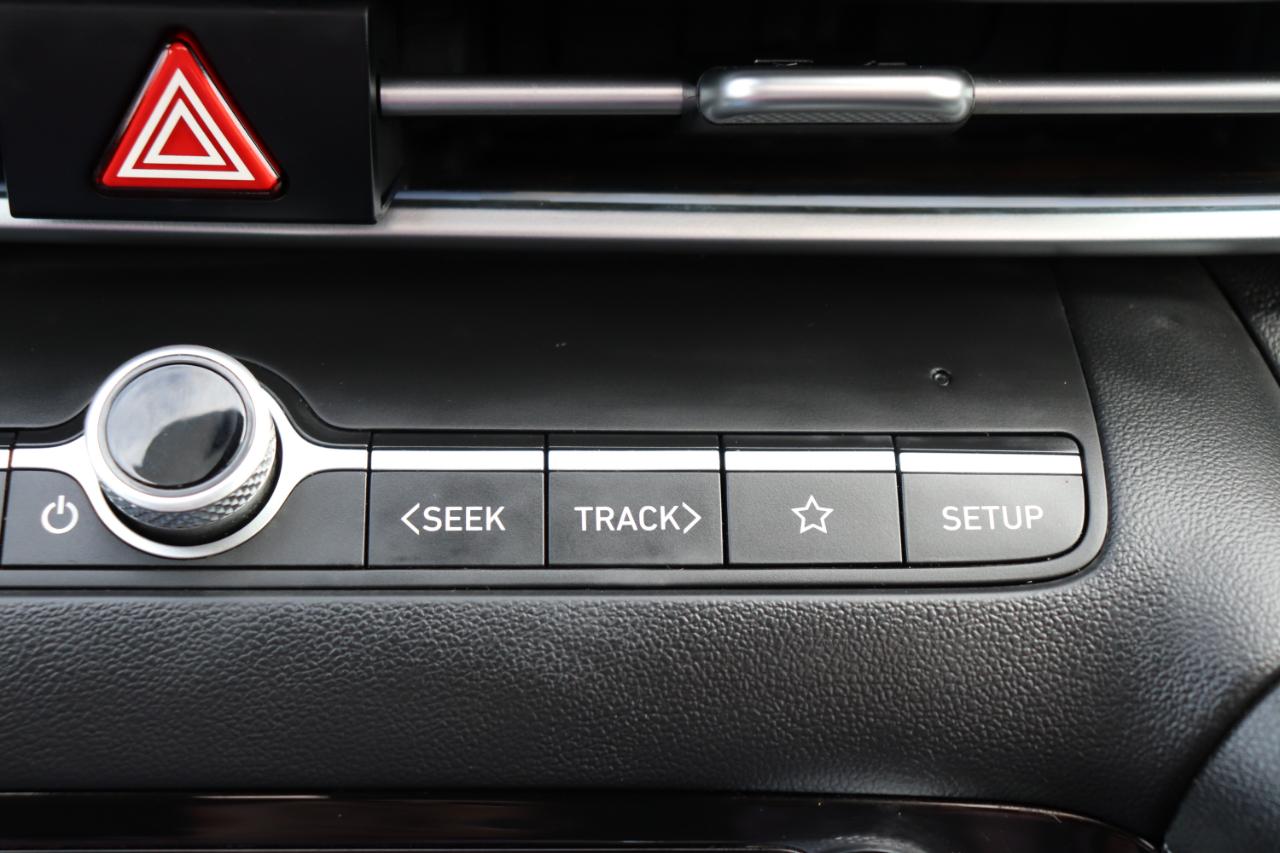 Hyundai Elantra Limited IVT 2025