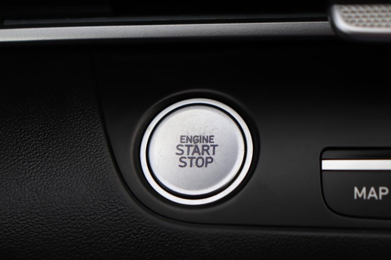 Hyundai Elantra Limited IVT 2025