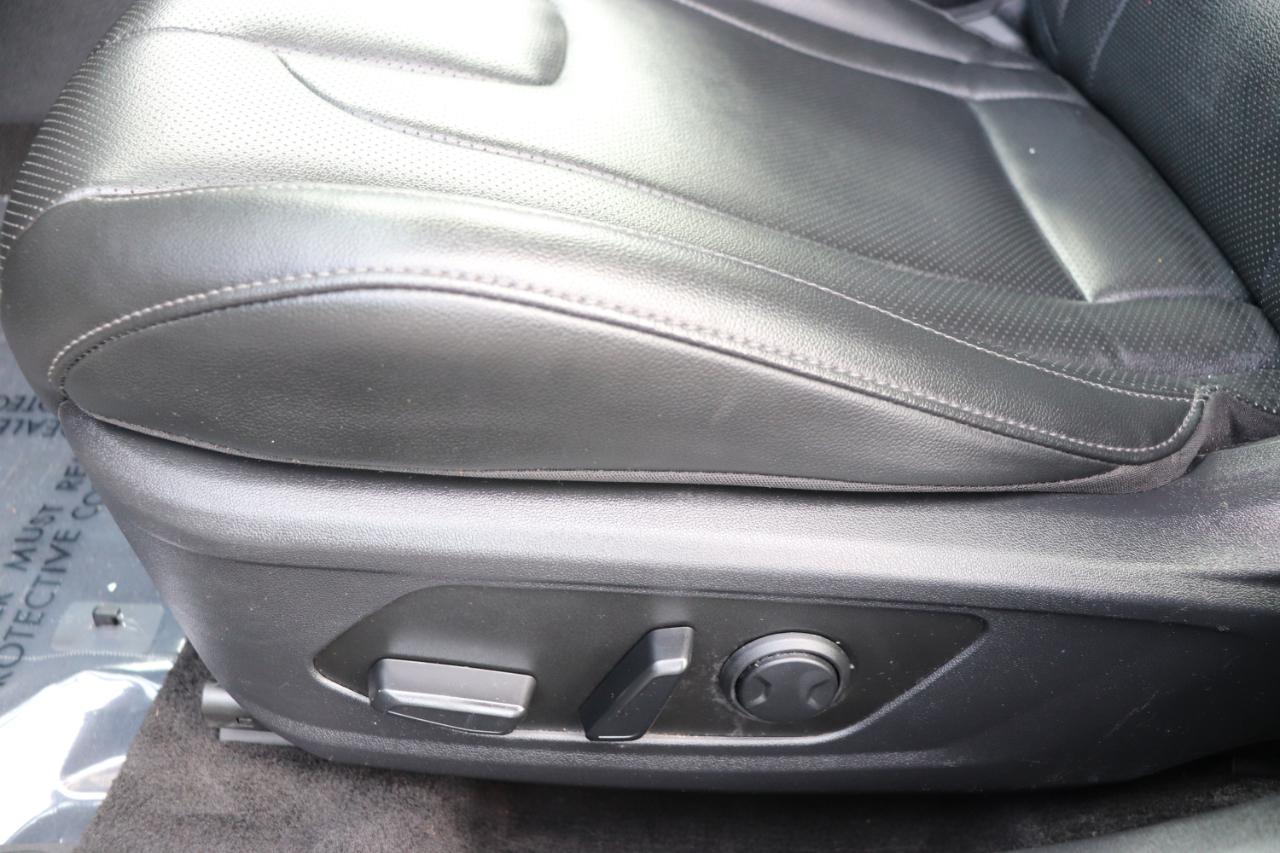 Hyundai Elantra Limited IVT 2025