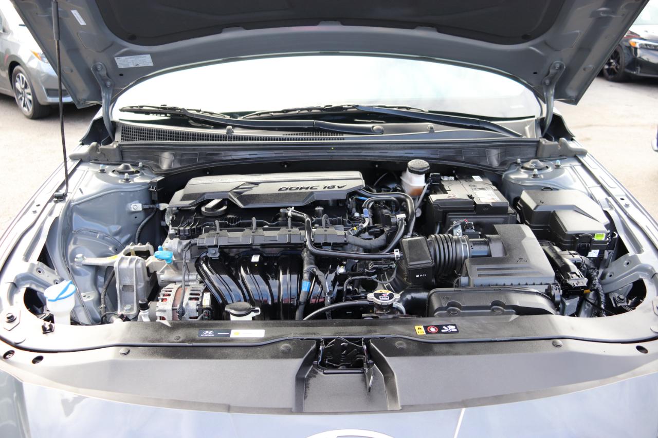 Hyundai Elantra Limited IVT 2025