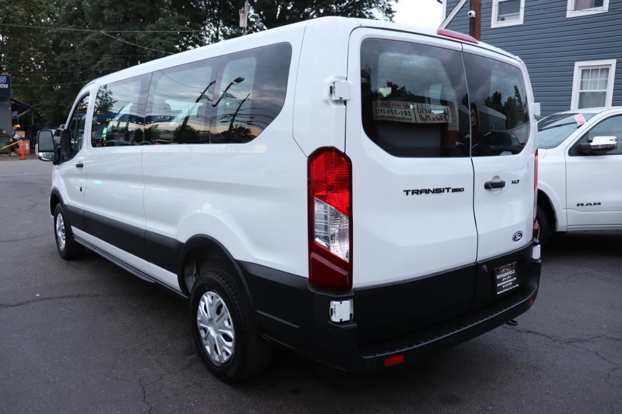 Ford Transit Passenger Wagon T-350 148" Low Roof XLT RWD 2026