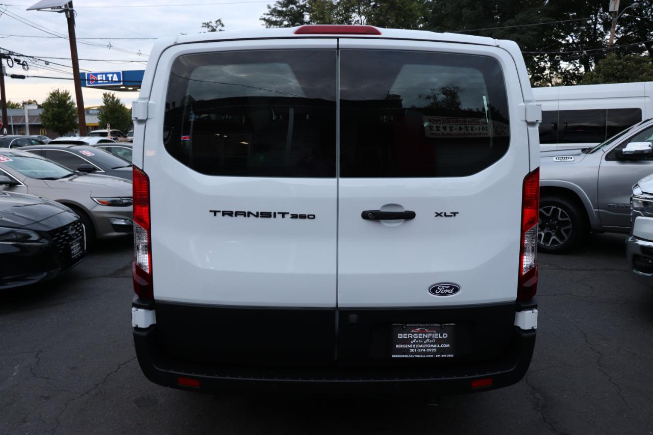 Ford Transit Passenger Wagon T-350 148" Low Roof XLT RWD 2026