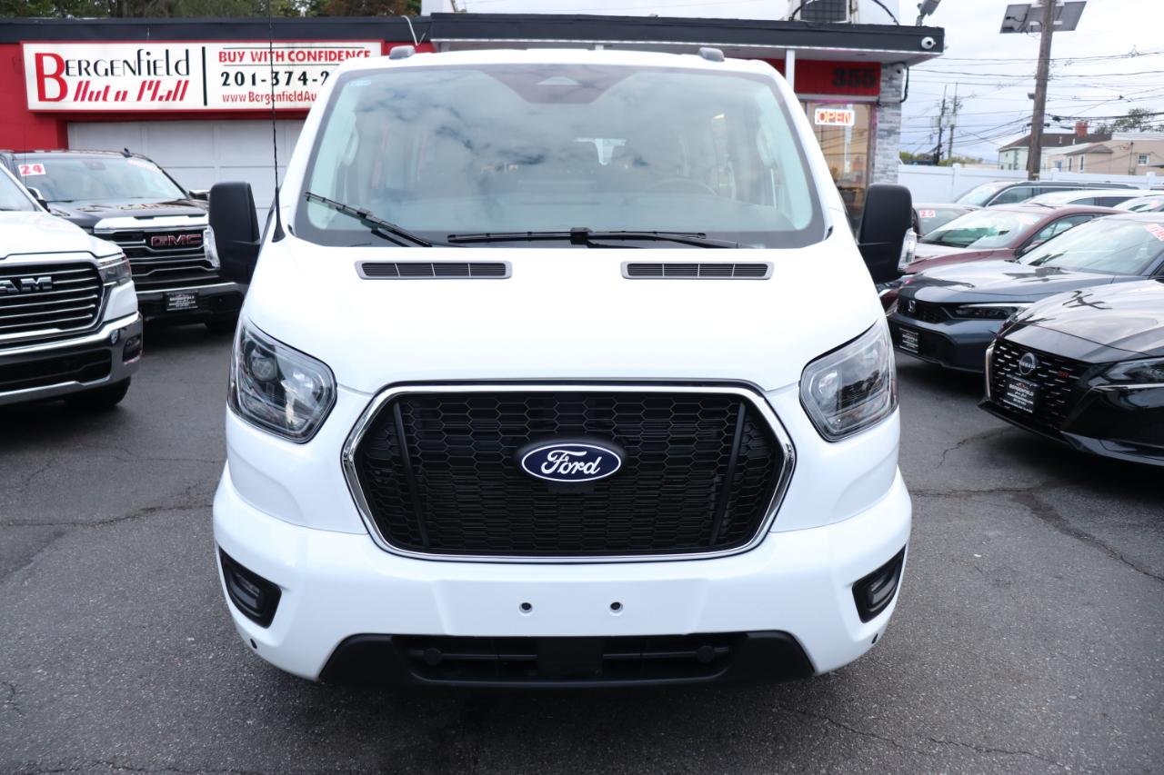 Ford Transit Passenger Wagon T-350 148" Low Roof XLT RWD 2026