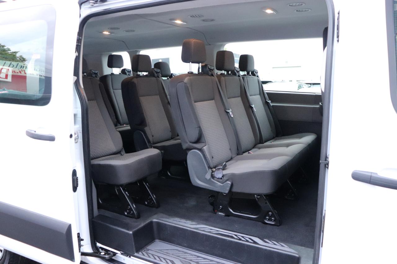 Ford Transit Passenger Wagon T-350 148" Low Roof XLT RWD 2026