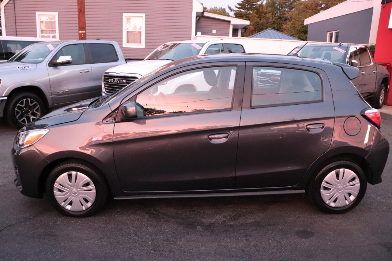 Mitsubishi Mirage ES CVT 2024