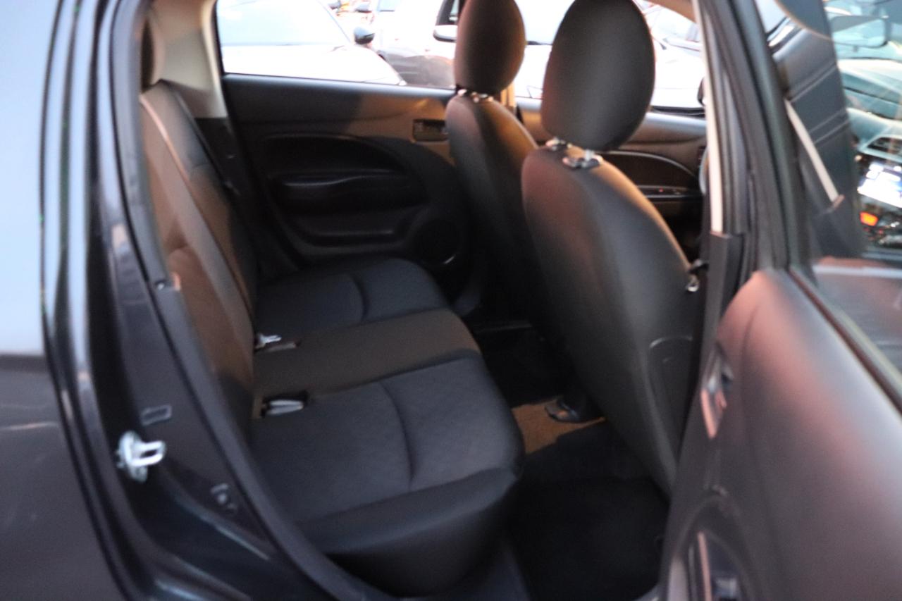 Mitsubishi Mirage ES CVT 2024