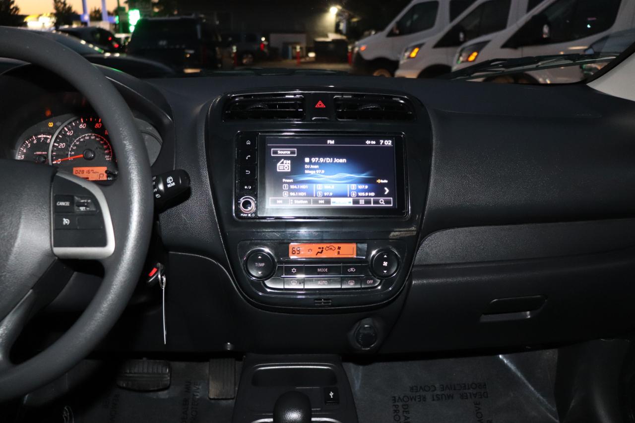 Mitsubishi Mirage ES CVT 2024